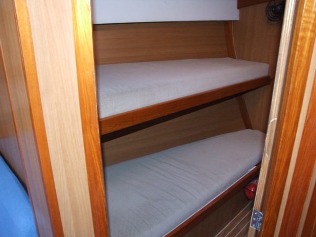 Dufour 48 teck - 23.jpg